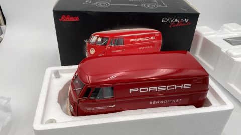 Schuco Volkswagen T1 Transporter Porsche Racing Service 1/18