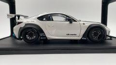 Solido Toyota GR86 with Liberty Walk Body Kit 2024 1/18 - foto 4