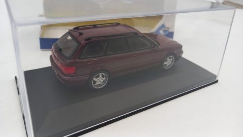 Solido Audi Avant RS2 powered by Porsche 1995 1/43